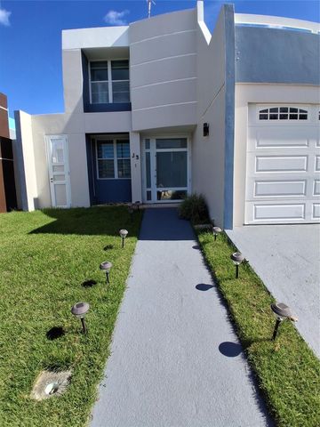 J3 SEROTINA BOSQUE DE LOS PINOS, Bayamon, PR 00956