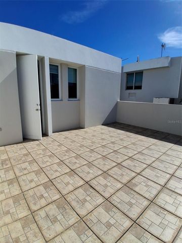 J3 SEROTINA BOSQUE DE LOS PINOS, Bayamon, PR 00956