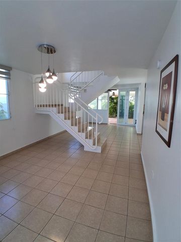 J3 SEROTINA BOSQUE DE LOS PINOS, Bayamon, PR 00956