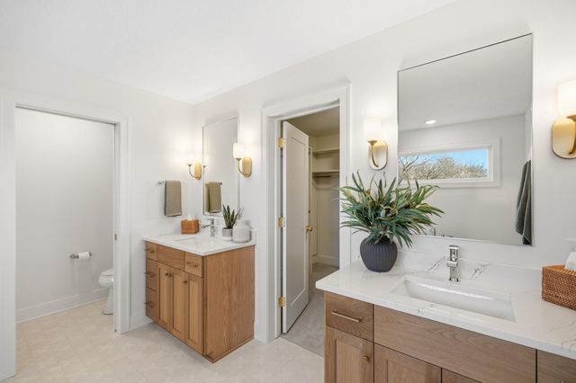 730 Ensconced Way, Chaska, MN 55318