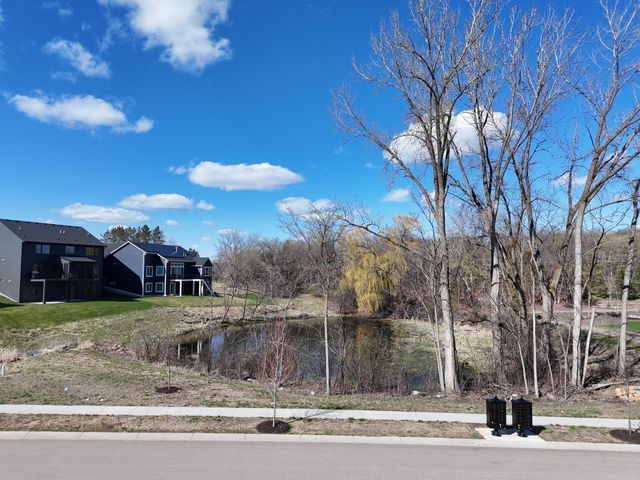 730 Ensconced Way, Chaska, MN 55318