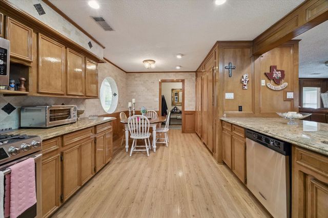 1829 Campbell Road, Houston, TX 77080