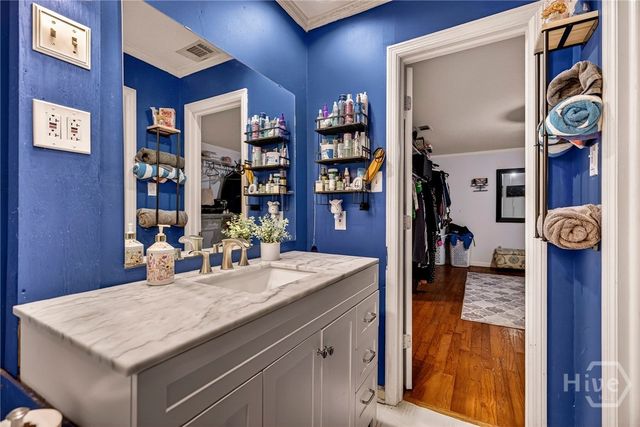 206 E Point Drive, Savannah, GA 31410