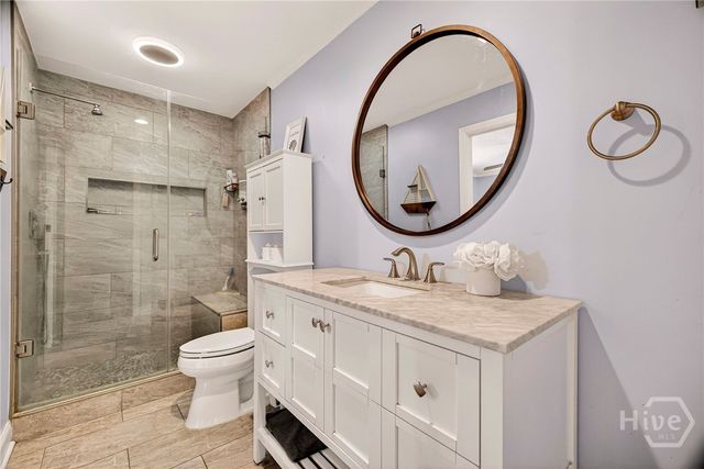 206 E Point Drive, Savannah, GA 31410