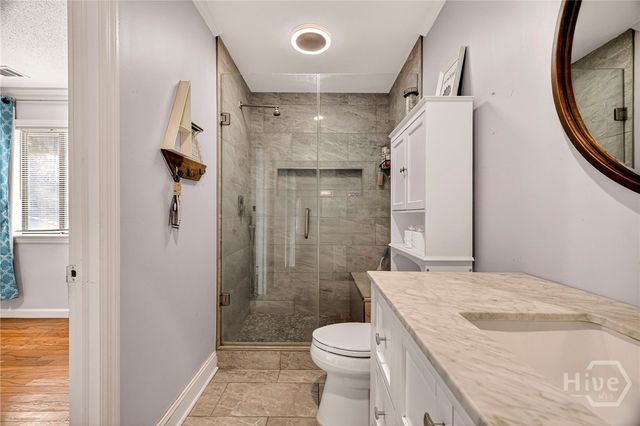 206 E Point Drive, Savannah, GA 31410