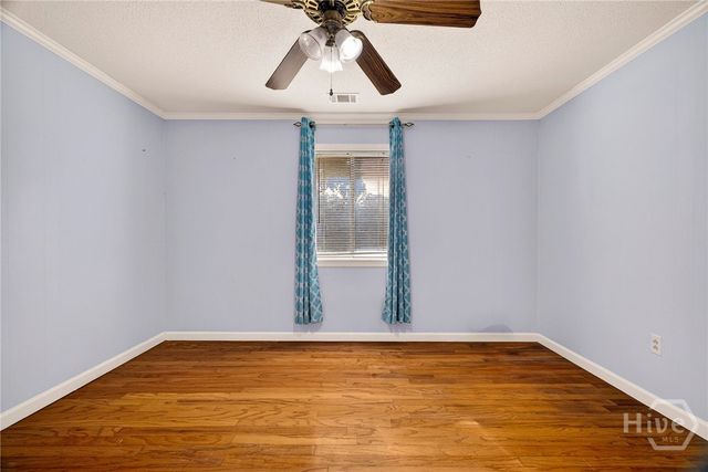 206 E Point Drive, Savannah, GA 31410