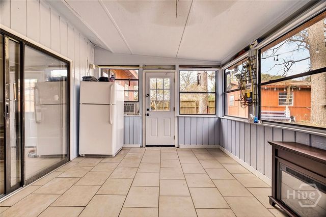 206 E Point Drive, Savannah, GA 31410