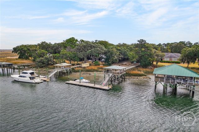 206 E Point Drive, Savannah, GA 31410