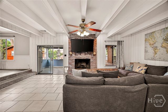 206 E Point Drive, Savannah, GA 31410