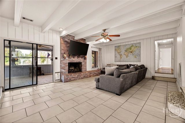 206 E Point Drive, Savannah, GA 31410