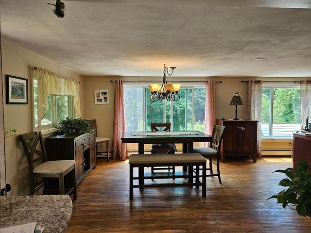 1042 Turkey St, Hardwick, MA 01082