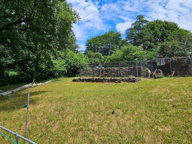 1042 Turkey St, Hardwick, MA 01082