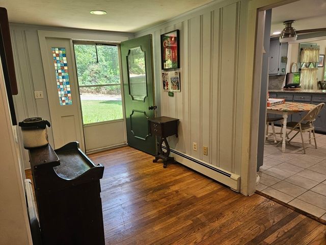 1042 Turkey St, Hardwick, MA 01082
