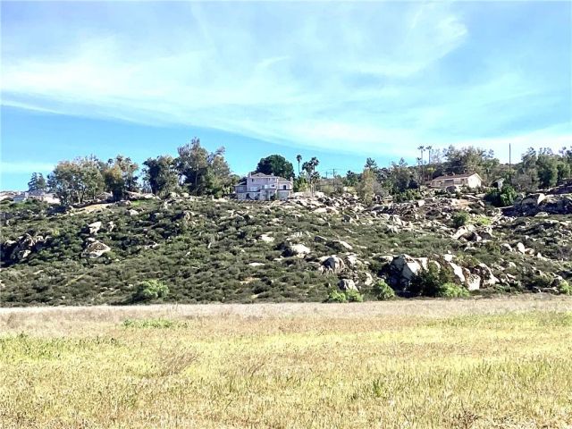 27990 Vista Del Valle, Hemet, CA 92544