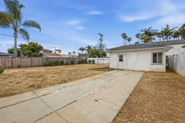 1819 S Tremont Street, Oceanside, CA 92054
