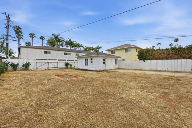 1819 S Tremont Street, Oceanside, CA 92054