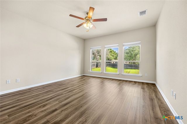 270 Belleview Drive, Belton, TX 76513