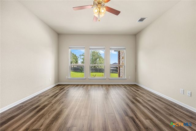 270 Belleview Drive, Belton, TX 76513