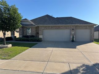 534 Tuscany Drive, Forney, TX 75126