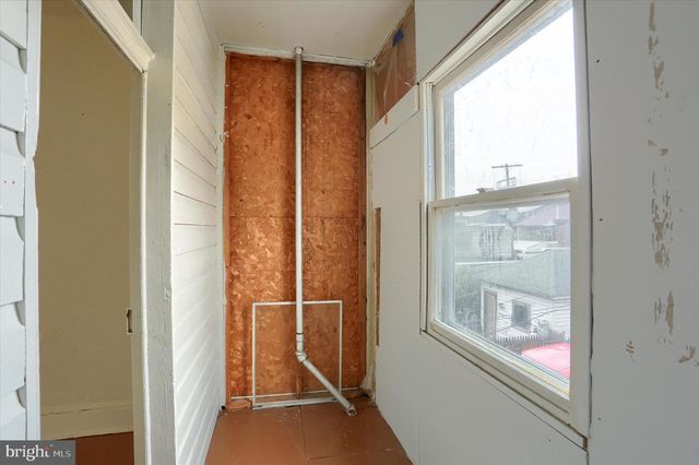 925 W COLLEGE AVE, York, PA 17401