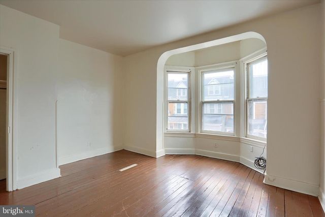 925 W COLLEGE AVE, York, PA 17401