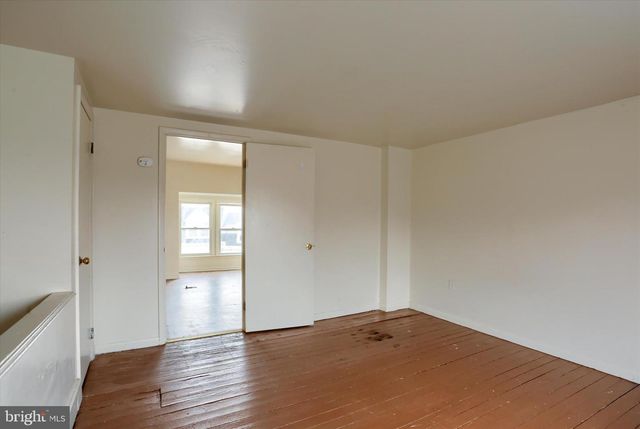 925 W COLLEGE AVE, York, PA 17401