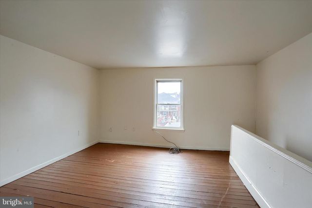 925 W COLLEGE AVE, York, PA 17401