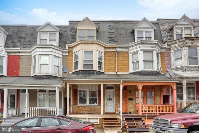 925 W COLLEGE AVE, York, PA 17401