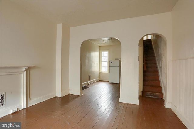 925 W COLLEGE AVE, York, PA 17401