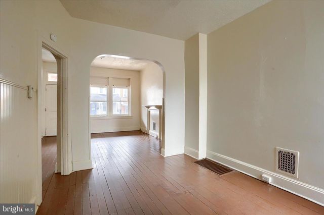 925 W COLLEGE AVE, York, PA 17401