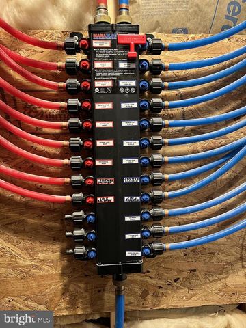 1332 S 30TH ST, Philadelphia, PA 19146