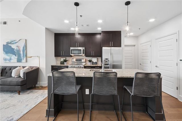 1080 Peachtree Street NE 3215, Atlanta, GA 30309