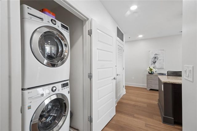 1080 Peachtree Street NE 3215, Atlanta, GA 30309