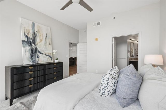 1080 Peachtree Street NE 3215, Atlanta, GA 30309