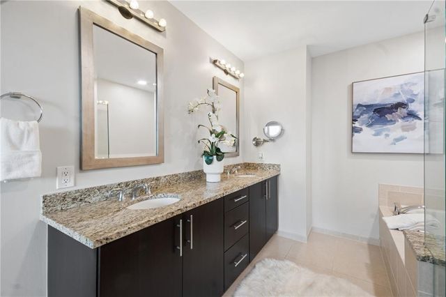 1080 Peachtree Street NE 3215, Atlanta, GA 30309