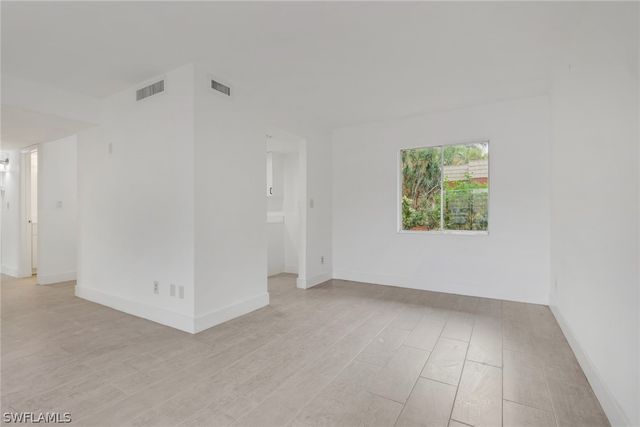 2366 E. Mall Dr Apt. 101, Fort Myers, FL 33901