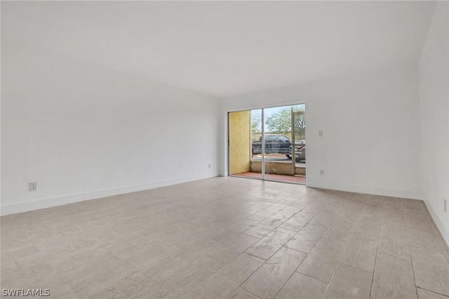 2366 E. Mall Dr Apt. 101, Fort Myers, FL 33901