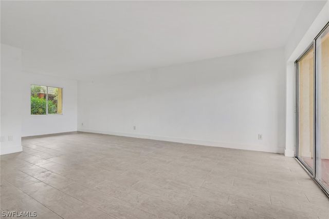 2366 E. Mall Dr Apt. 101, Fort Myers, FL 33901