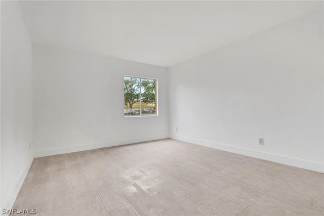 2366 E. Mall Dr Apt. 101, Fort Myers, FL 33901