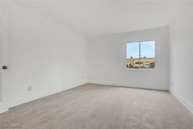 2366 E. Mall Dr Apt. 101, Fort Myers, FL 33901