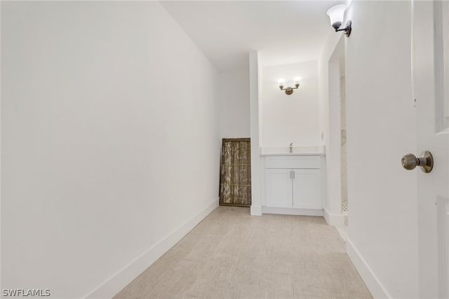 2366 E. Mall Dr Apt. 101, Fort Myers, FL 33901