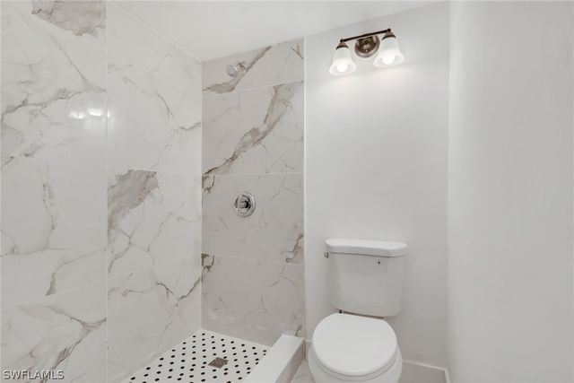 2366 E. Mall Dr Apt. 101, Fort Myers, FL 33901