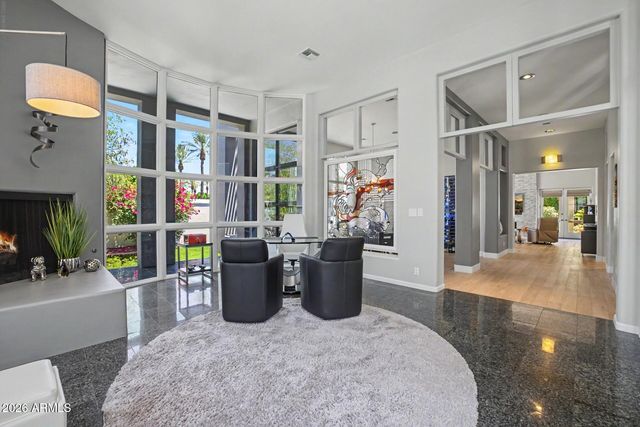 4647 E SANNA Street, Phoenix, AZ 85028