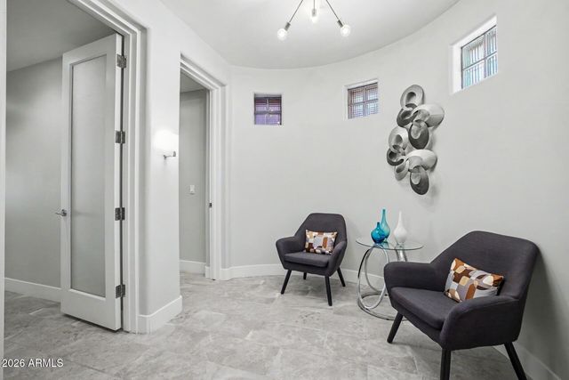 4647 E SANNA Street, Phoenix, AZ 85028