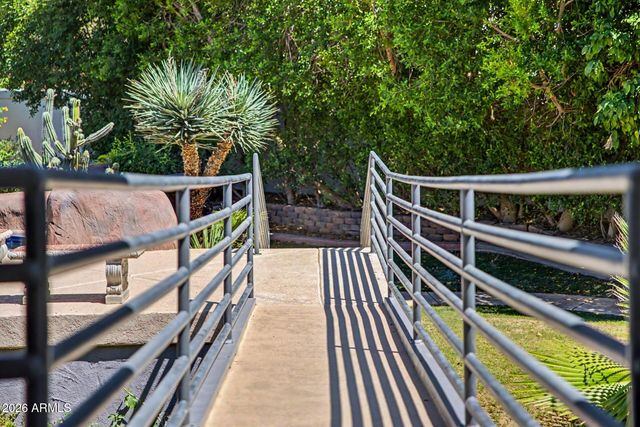 4647 E SANNA Street, Phoenix, AZ 85028