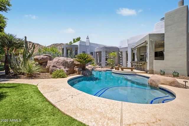 4647 E SANNA Street, Phoenix, AZ 85028