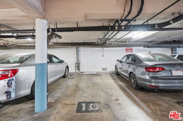 425 S Kenmore Avenue 111, Los Angeles, CA 90020