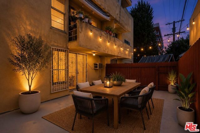 425 S Kenmore Avenue 111, Los Angeles, CA 90020