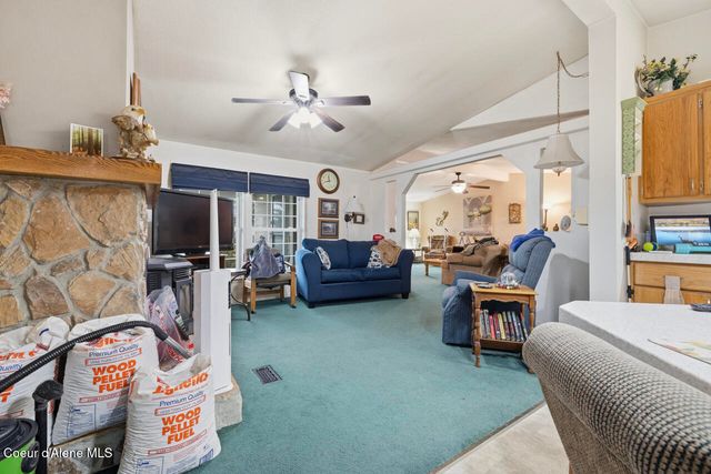 14884 N Batchelder St, Rathdrum, ID 83858