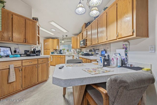 14884 N Batchelder St, Rathdrum, ID 83858